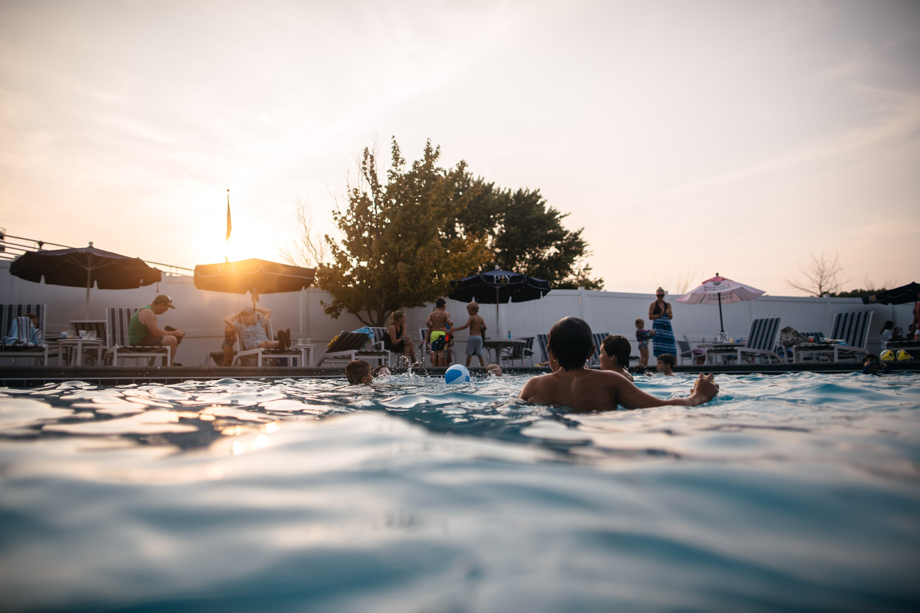 pool & yacht club lilydale mn